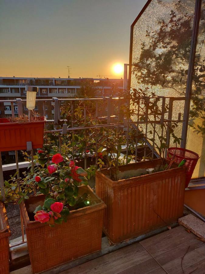 Exclusive Rooftop Apartment With Large Terrace In Solari/Tortona Milano Exteriör bild